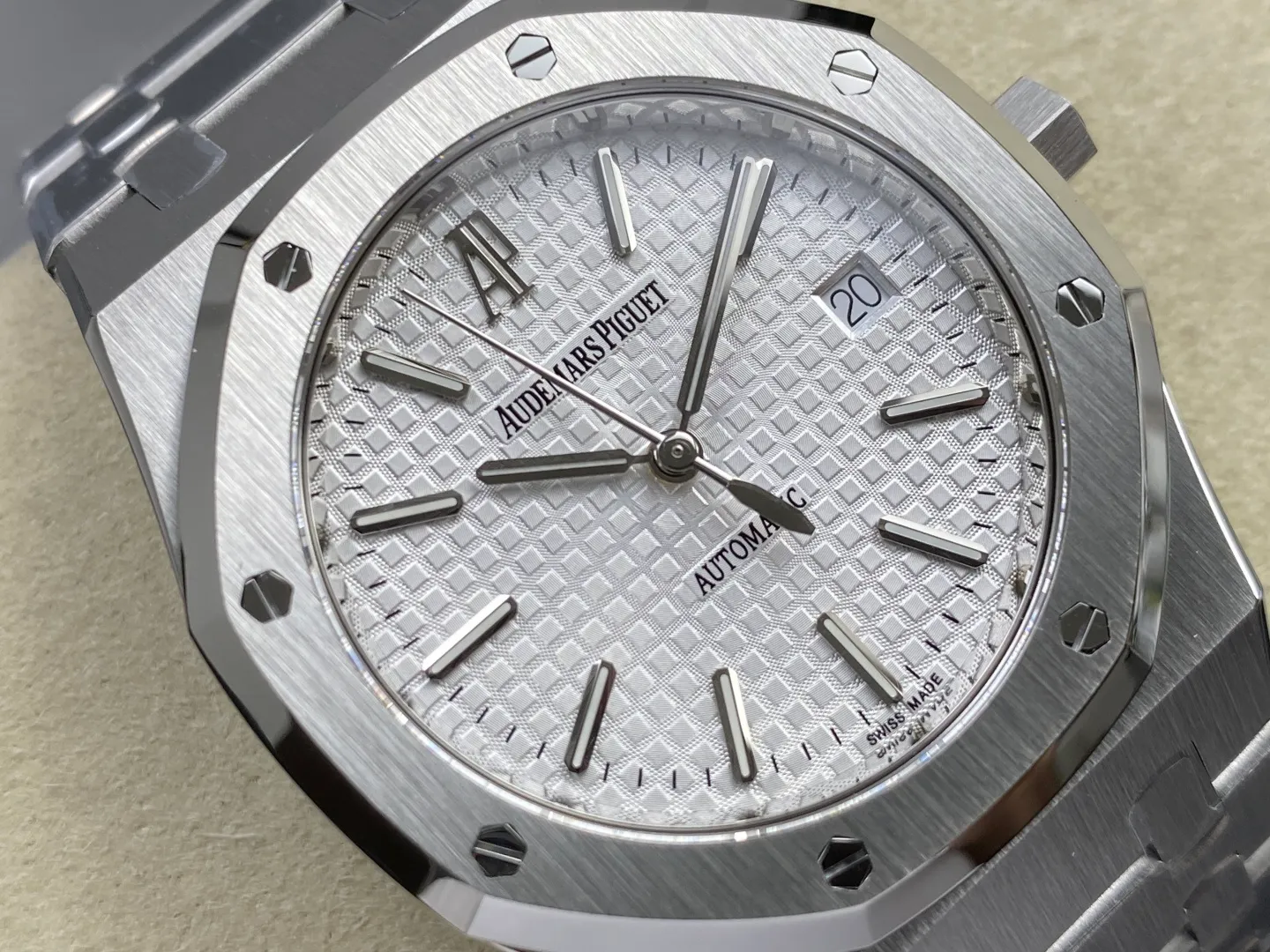 AP Royal Oak 39mm 15300 SS ZF 1:1 Best Edition White Textured Dial on SS Bracelet SA3120 Super Clone 36 587a573f85e10f0 AMO Watch