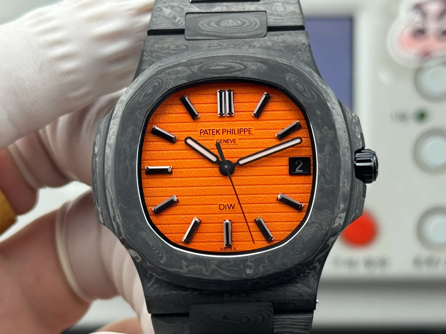 PP Nautilus 5711 DIW Carbon DIWF 1:1 Best Edition Orange Dial On Carbon Bracelet DD324 22 5f9dbc87601f6f9 阿默表行AmoWatch