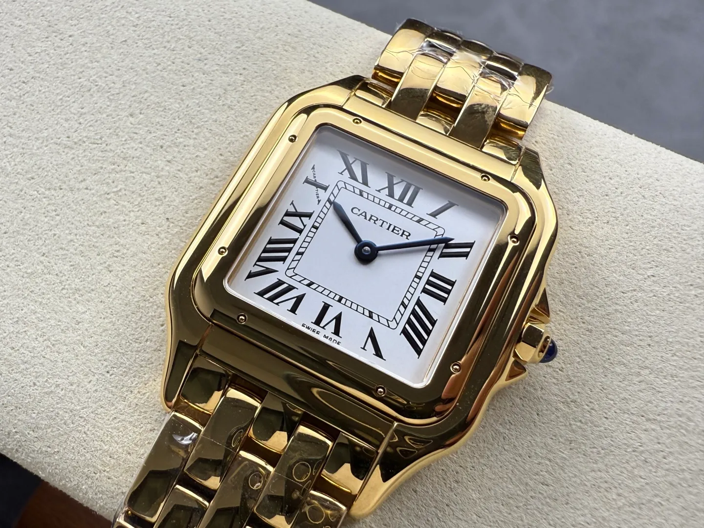 Cartier Panthère 31mm WGPN0051 BVF 1:1 Best Edition YG White Dial on YG Bracelet Ronda Quartz 29 6433a2c309fe42b AMO Watch