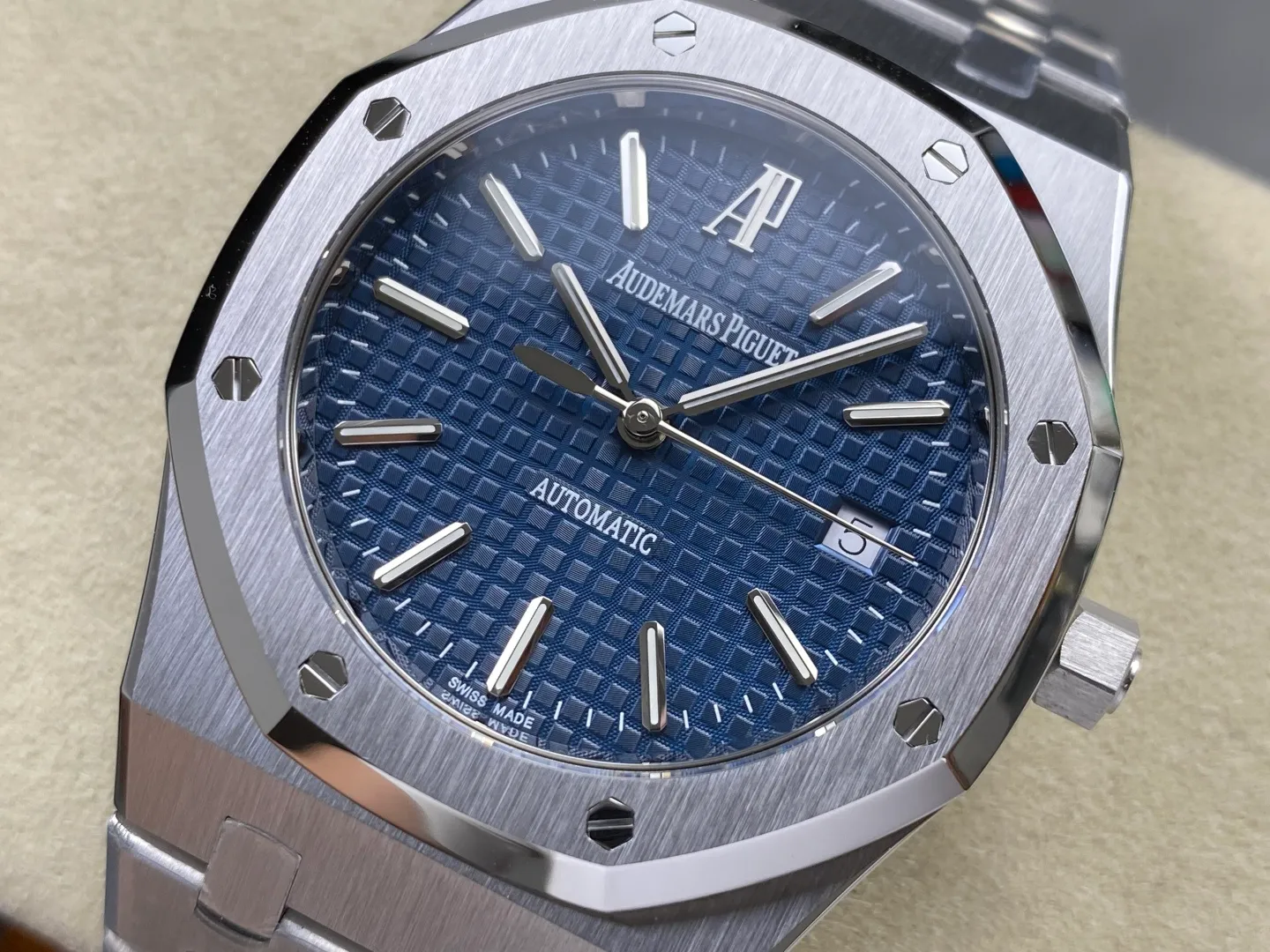 AP Royal Oak 39mm 15300 SS ZF 1:1 Best Edition Blue Textured Dial on SS Bracelet SA3120 Super Clone 36 6d4646aff67c678 AMO Watch