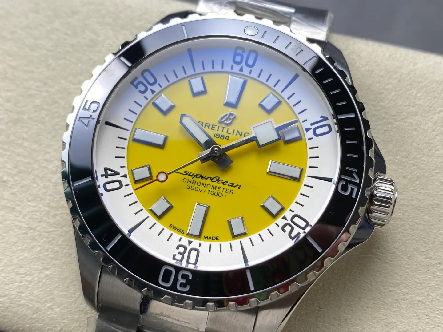Breitling Superocean 44 SS TF Factory 1:1 Best Edition Black Ceramic Bezel Yellow Dial on SS Bracelet A2824 21 726ee64278d619b AMO Watch