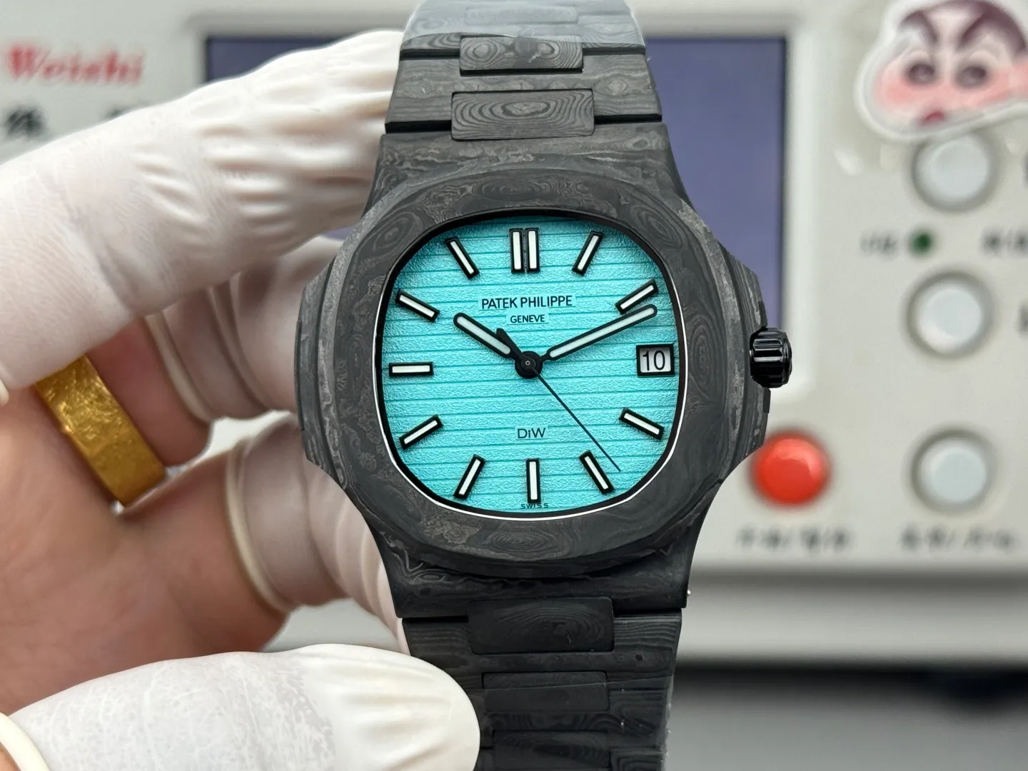 PP Nautilus 5711 DIW Carbon DIWF 1:1 Best Edition Tiffany Dial On Carbon Bracelet DD324 21 73f0cbd97cace4a 阿默表行AmoWatch