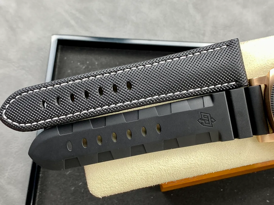 Panerai PAM1070 W VSF 1:1 Best Edition Black Dial on Black Rubber Strap P900 27 799992e116e1629 AMO Watch