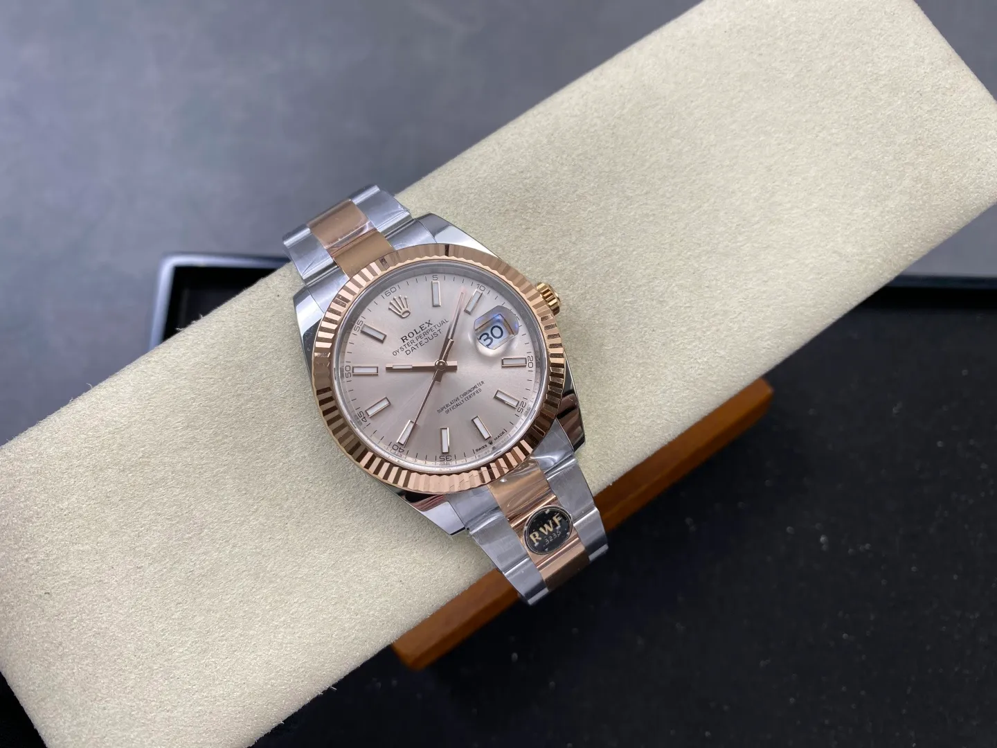 Rolex DateJust 41 126331 RWF 1:1 Best Edition Gold Dial on Oyster Bracelet JH3235 (Free Sprung) 28 7ccb4d4f35e761b 阿默表行AmoWatch