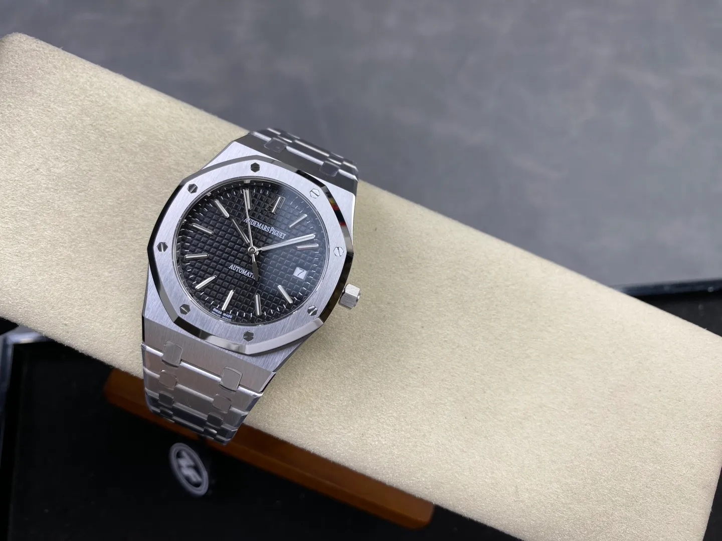 AP Royal Oak 39mm 15300 SS ZF 1:1 Best Edition Black Textured Dial on SS Bracelet SA3120 Super Clone 39 7e3cc32ae70363a AMO Watch