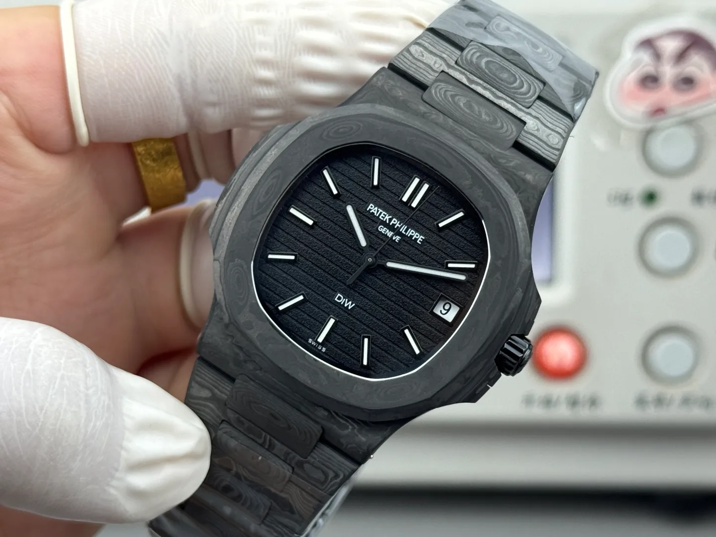 PP Nautilus 5711 DIW Carbon DIWF 1:1 Best Edition Black Dial On Carbon Bracelet DD324 22 8352bb9c30cef0a 阿默表行AmoWatch
