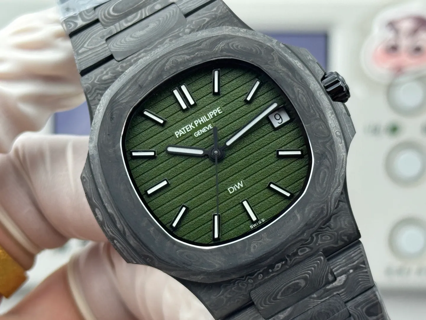 PP Nautilus 5711 DIW Carbon DIWF 1:1 Best Edition Green Dial On Carbon Bracelet DD324 24 8ad3d93d2c0b76b 阿默表行AmoWatch