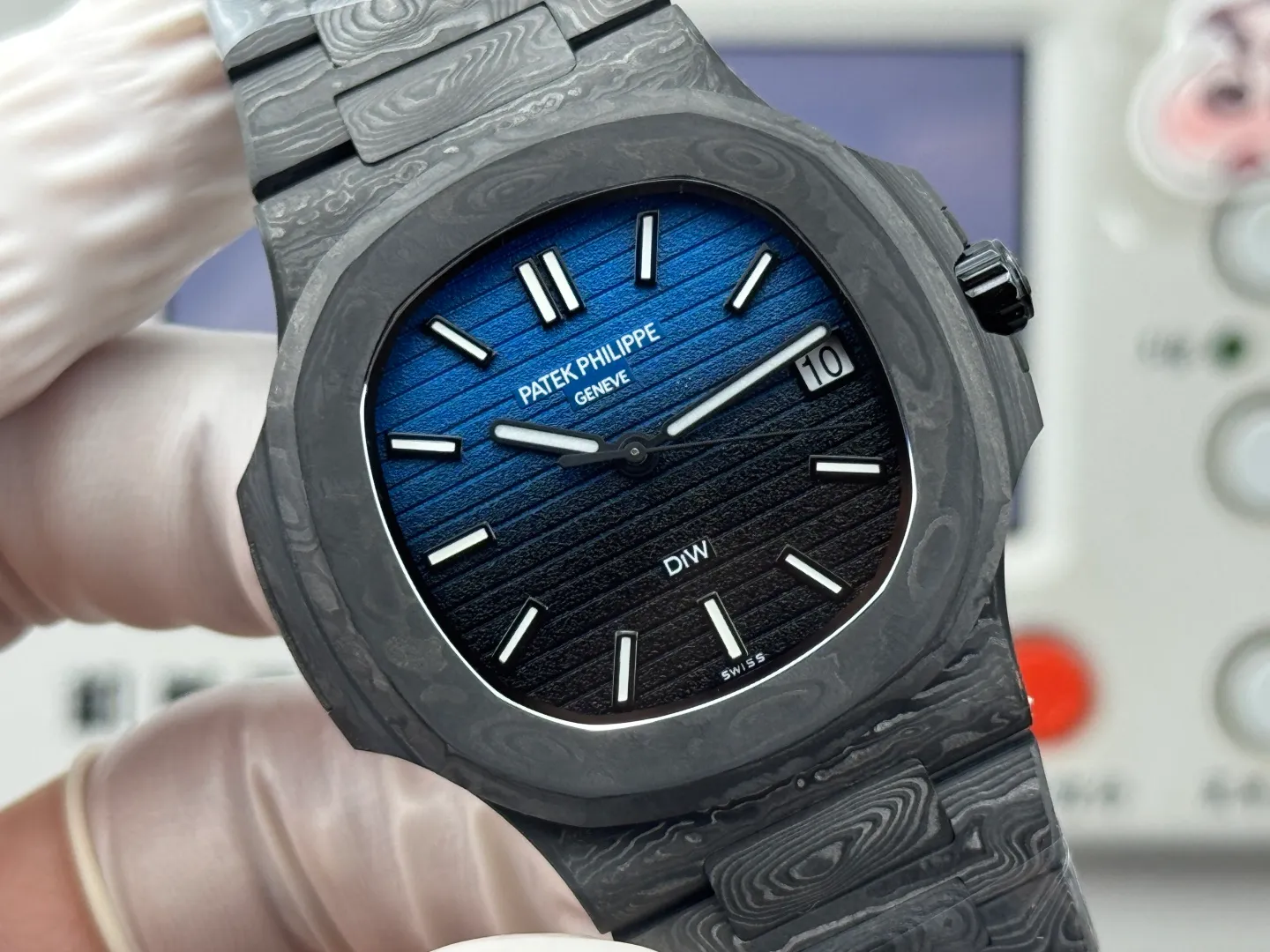 PP Nautilus 5711 DIW Carbon DIWF 1:1 Best Edition Blue/Black Dial On Carbon Bracelet DD324 24 a4ea47f60625034 阿默表行AmoWatch