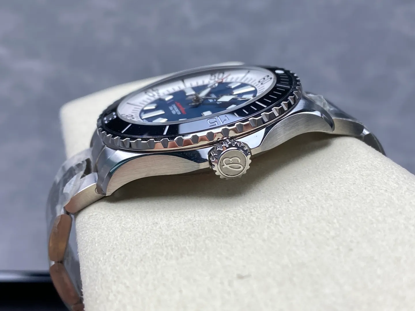 Breitling Superocean 44 SS TF Factory 1:1 Best Edition Black Ceramic Bezel Blue Dial on SS Bracelet A2824 25 a52828dfc358478 AMO Watch