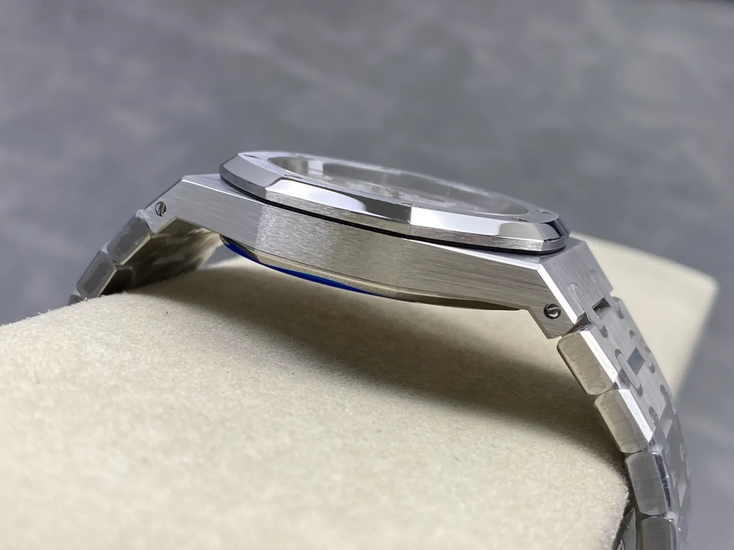 AP Royal Oak 39mm 15300 SS ZF 1:1 Best Edition White Textured Dial on SS Bracelet SA3120 Super Clone 40 bb2d9013041cab1 AMO Watch