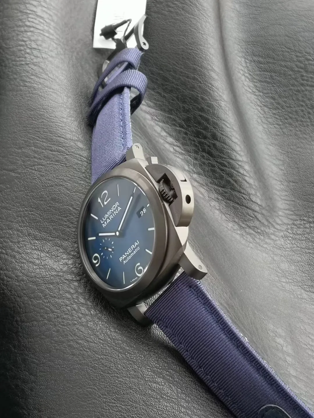 Panerai PAM2319 44mm DLC VSF 1:1 Best Edition Blue Ombre Dial on Blue Nylon Strap Asian P900 26 bc6181b54d34a92 AMO Watch