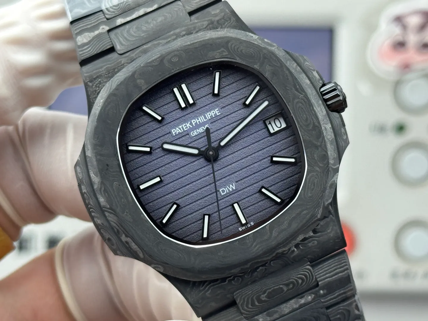 PP Nautilus 5711 DIW Carbon DIWF 1:1 Best Edition Blue Dial On Carbon Bracelet DD324 23 c26aa10348f3e29 阿默表行AmoWatch