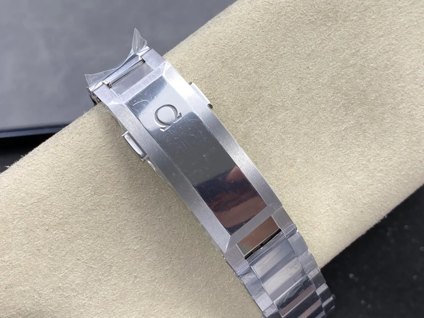 Omega Planet Ocean 600M SS Orange VSF 1:1 Best Edition on SS Bracelet VS8912 32 cf9cf7da46010b6 AMO Watch