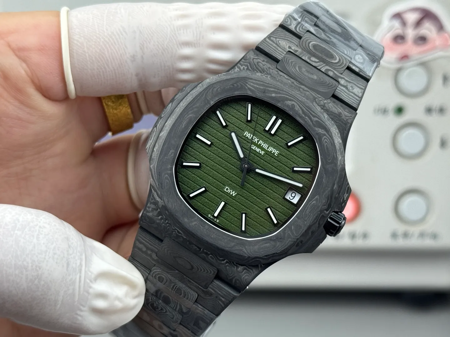 PP Nautilus 5711 DIW Carbon DIWF 1:1 Best Edition Green Dial On Carbon Bracelet DD324 22 e24748249e9b0d7 阿默表行AmoWatch