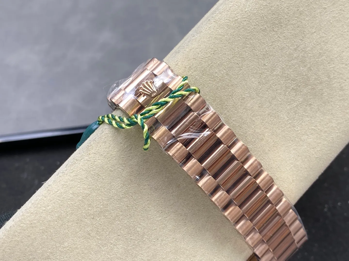 Rolex Day Date 40 RG CBDF 1:1 Best Edition Green Roman Dial on President Bracelet VR3255 (210g) 30 ebf305abc474608 AMO Watch