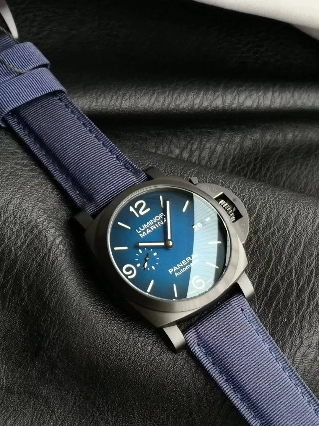 Panerai PAM2319 44mm DLC VSF 1:1 Best Edition Blue Ombre Dial on Blue Nylon Strap Asian P900 24 f6537a85bf93076 AMO Watch