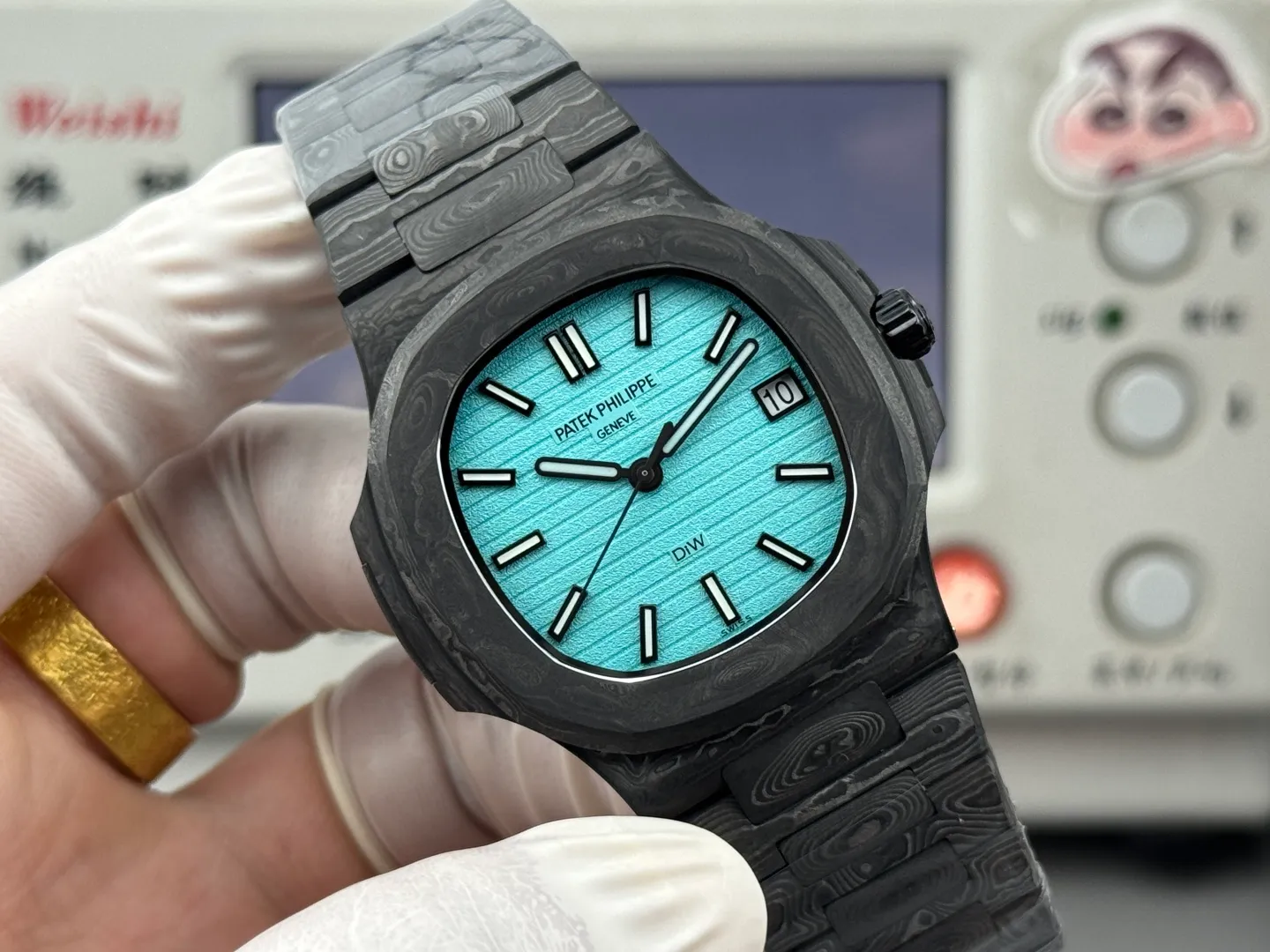 PP Nautilus 5711 DIW Carbon DIWF 1:1 Best Edition Tiffany Dial On Carbon Bracelet DD324 20 f8f8455425a4365 阿默表行AmoWatch