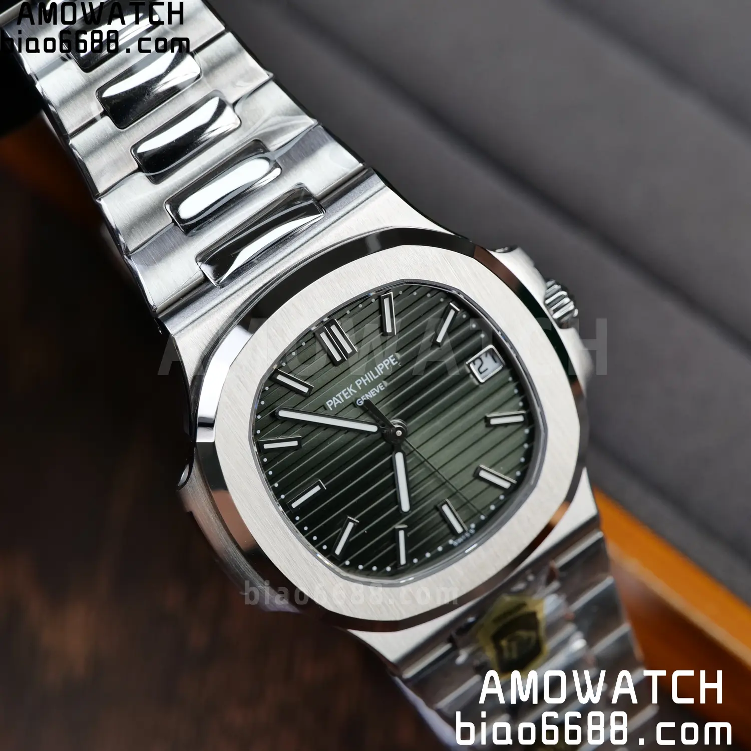 PP Nautilus 5711 DDF 1:1 Best Edition Blue Dial on SS Bracelet DPB330 Super Clone V2 106 f9013191de4c229 阿默表行AmoWatch