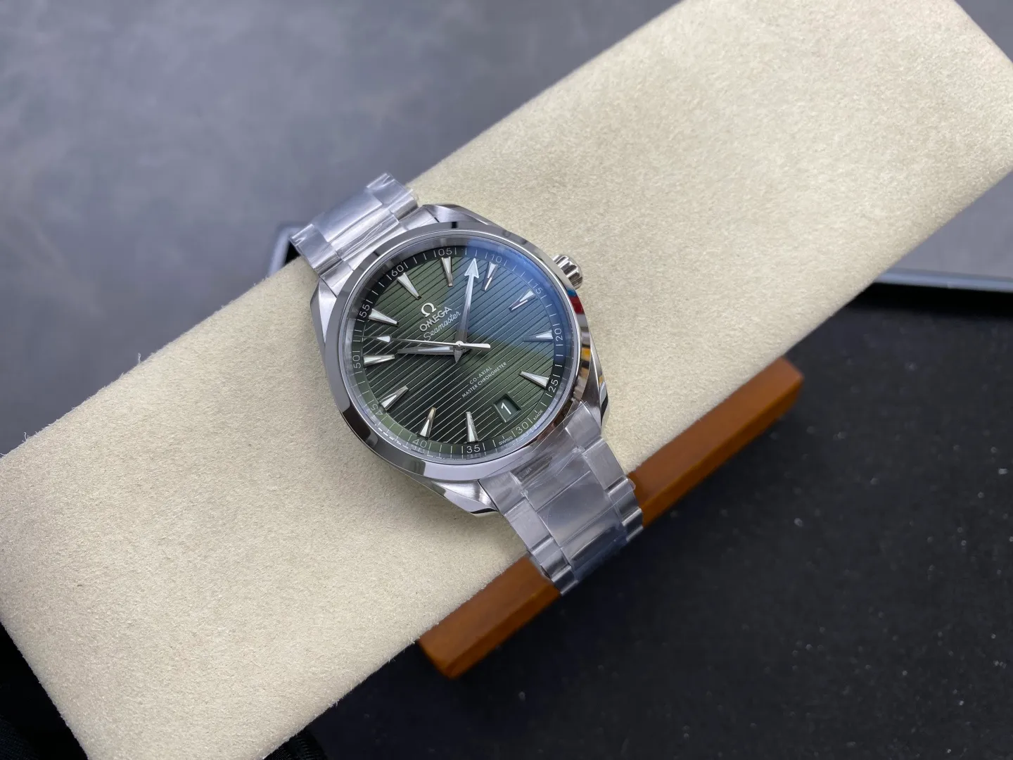 OMEGA Aqua Terra 150M Master 38mm SS VSF 1:1 Best Edition Green Dial On SS Bracelet Super Clone A8800 25 533cf3422fbee07 AMO Watch