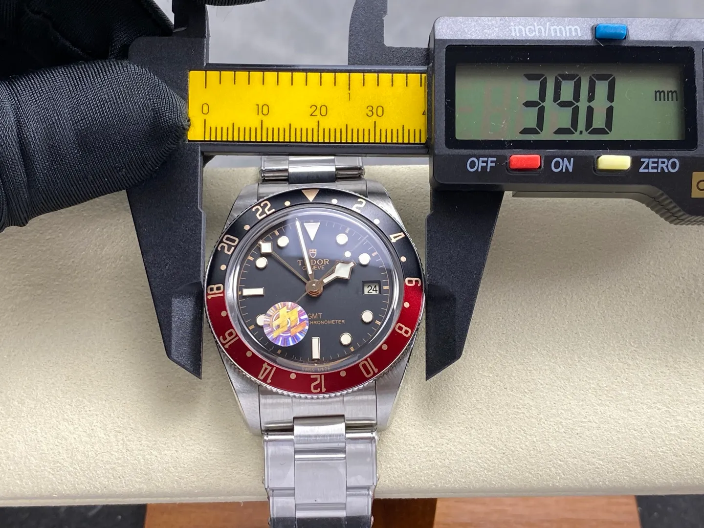 TUDOR Black Bay 7939G1A0-003 Black/Red Bezel SS V2 ZF 1:1 Best Edition Black Dial On Oyster Bracelet A2836 35 9ec9e4f00a15e09 AMO Watch