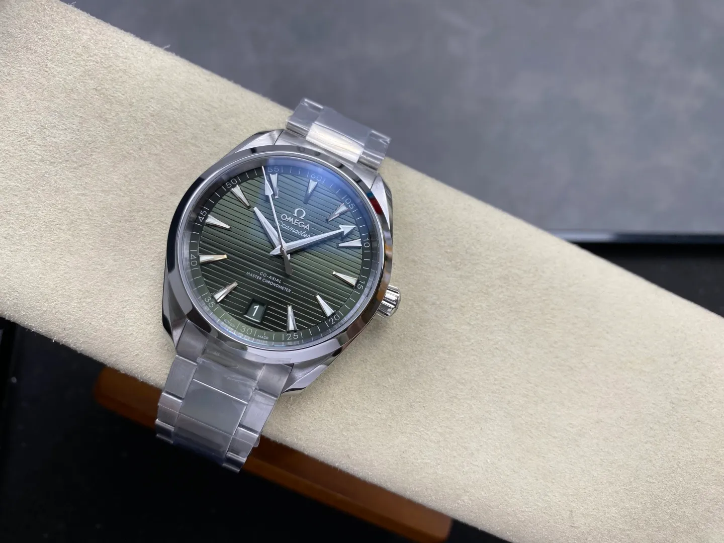 OMEGA Aqua Terra 150M Master 38mm SS VSF 1:1 Best Edition Green Dial On SS Bracelet Super Clone A8800 26 b14091a3d3694f4 AMO Watch