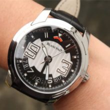  ¥2400   宝珀开创系列8805-1134-53B整表采用腕表界顶级瑞士工艺、