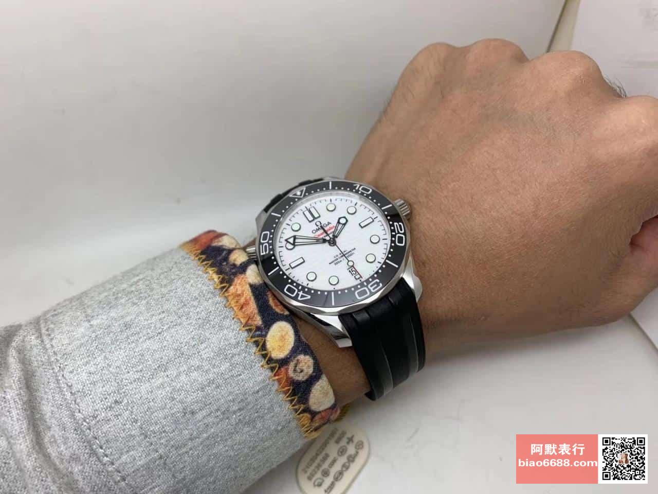 cfa9c321981c7d8 阿默表行AmoWatch