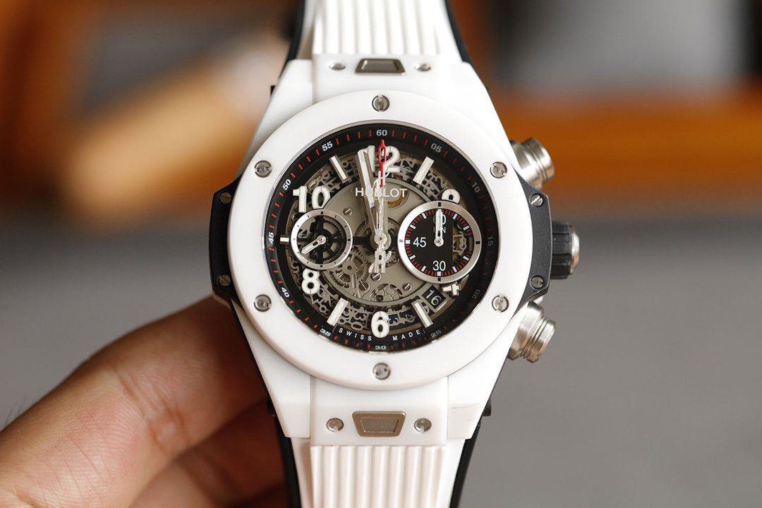 70c32a5887d008e 1 AMO Watch