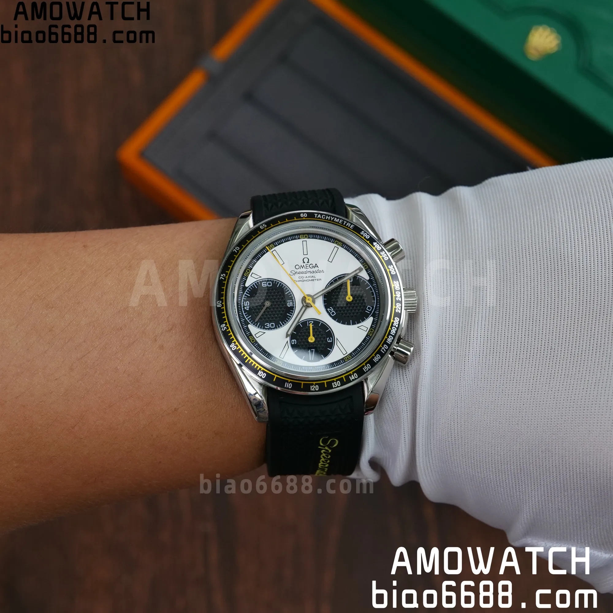 8c10710a5460ff4 AMO Watch