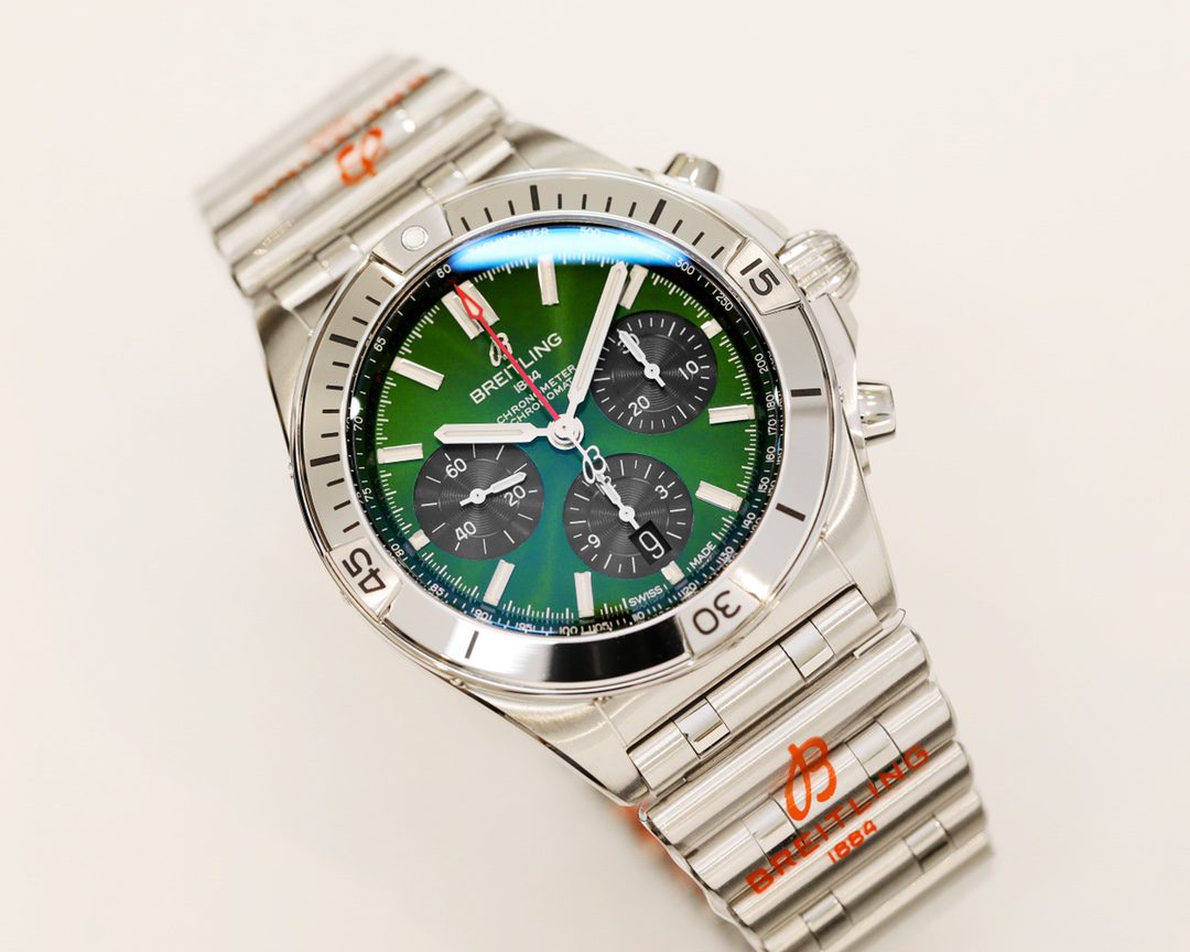 Breitling Chronomat AB01343A1L1A1 42mm GFactory 1:1 Best Edition Green Dial on SS Bracelet A7750