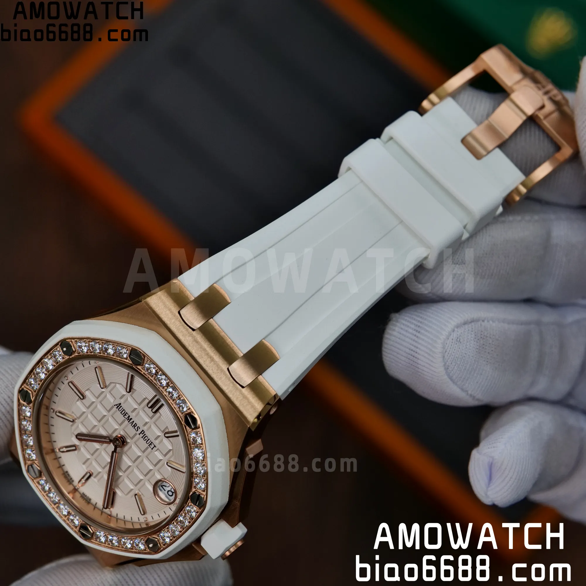 7b27f8e4d550f15 AMO Watch