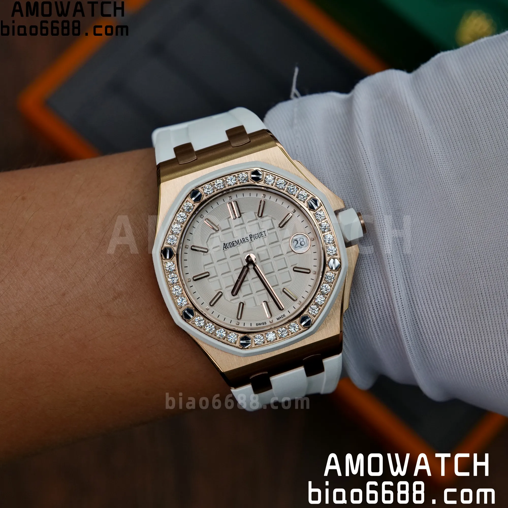 b681dd4024eb104 AMO Watch