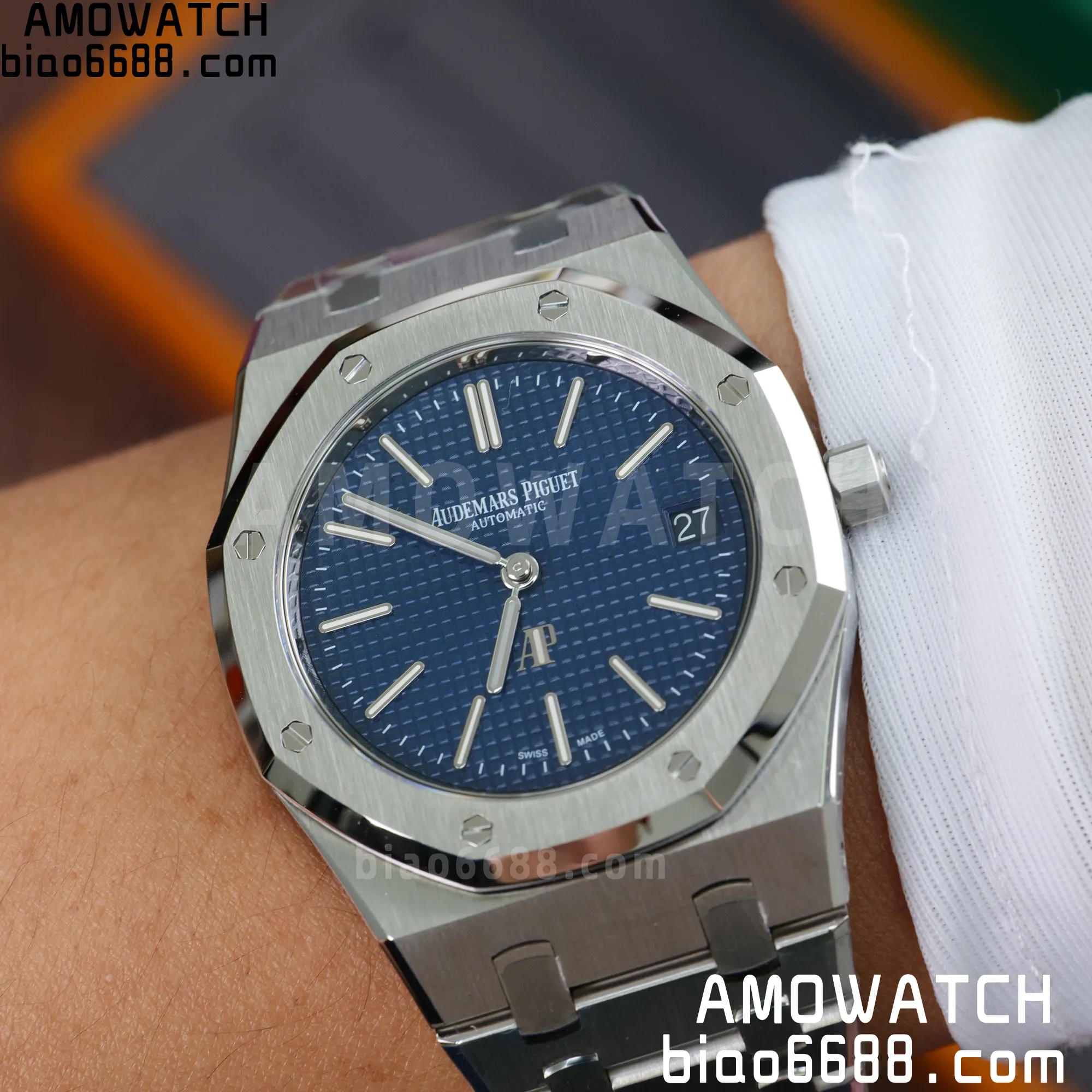 4dc8317ce15ed49 AMO Watch
