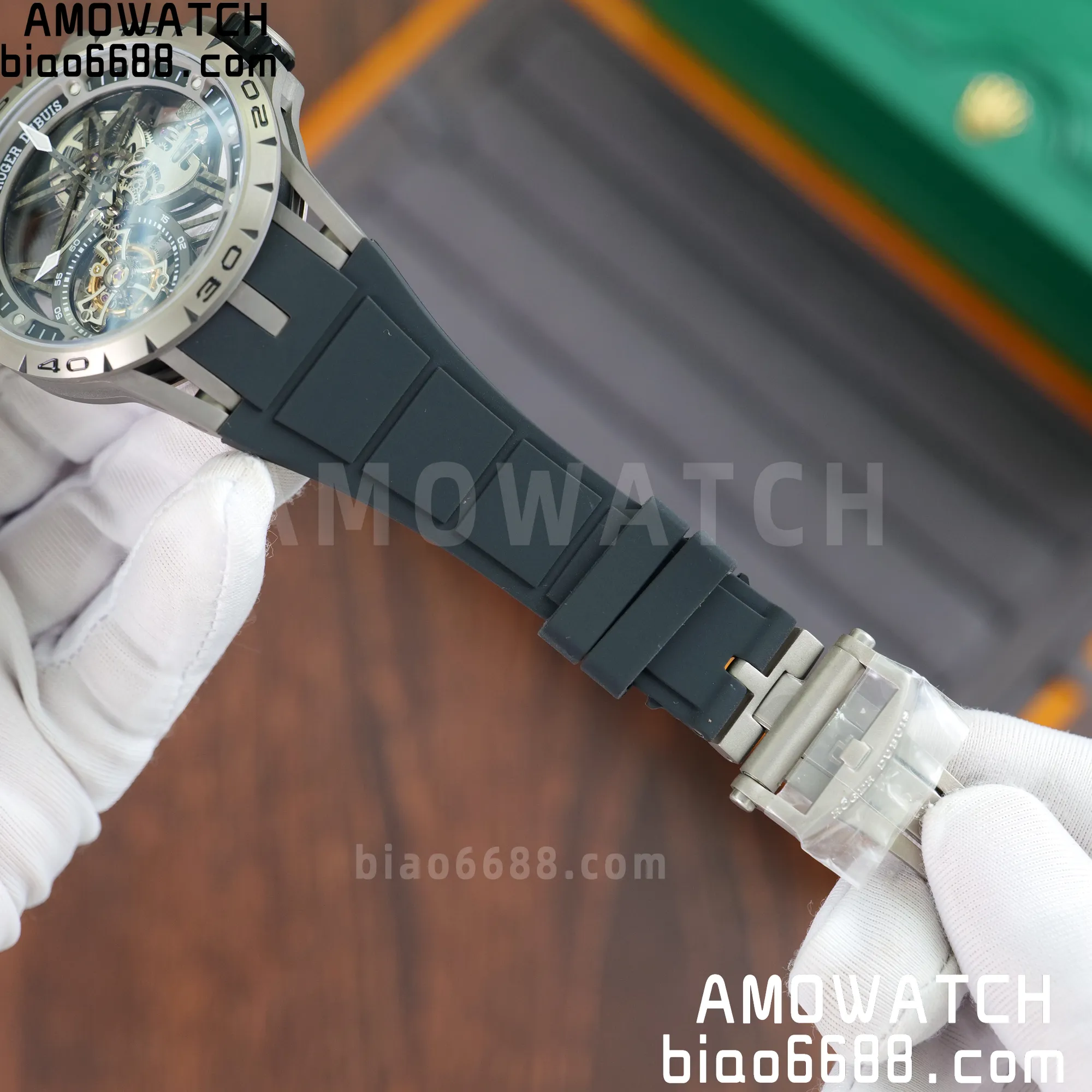 b841c56f285b153 AMO Watch