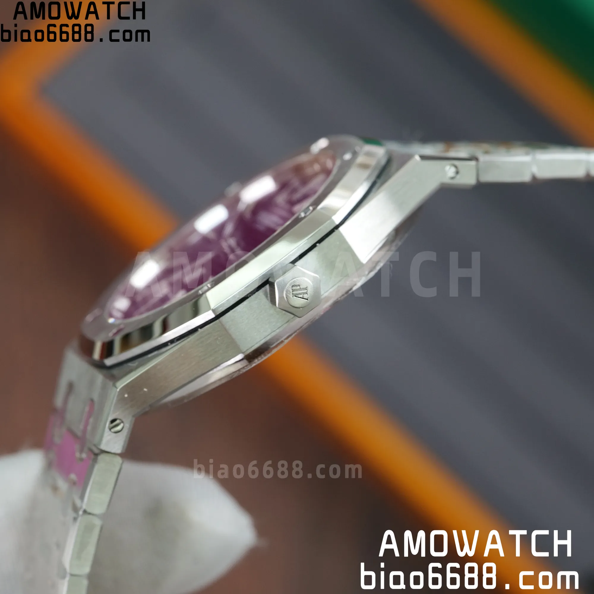 d15f37d04d91f99 AMO Watch