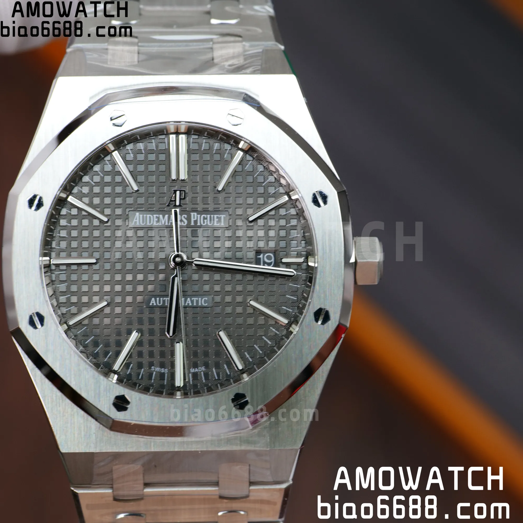 13f4068bc386d99 阿默表行AmoWatch