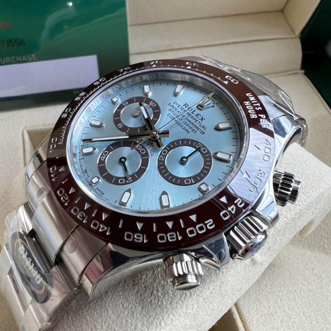 6777ca612d601d0 AMO Watch