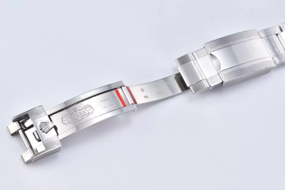 8604b10f4888aa5 AMO Watch