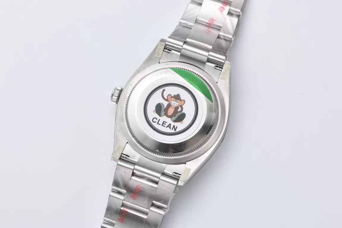 4f2224e785e0911 AMO Watch