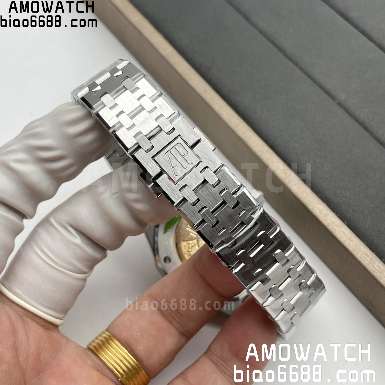 9f3bc7d582a0664 AMO Watch