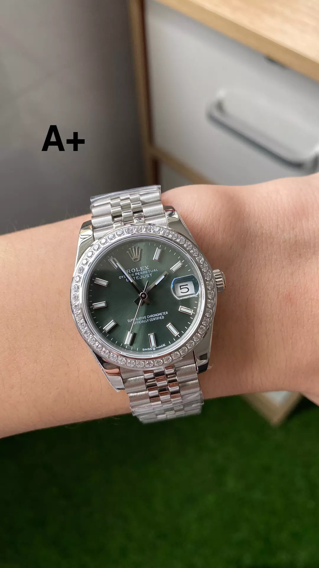 c251f81e44f275f AMO Watch