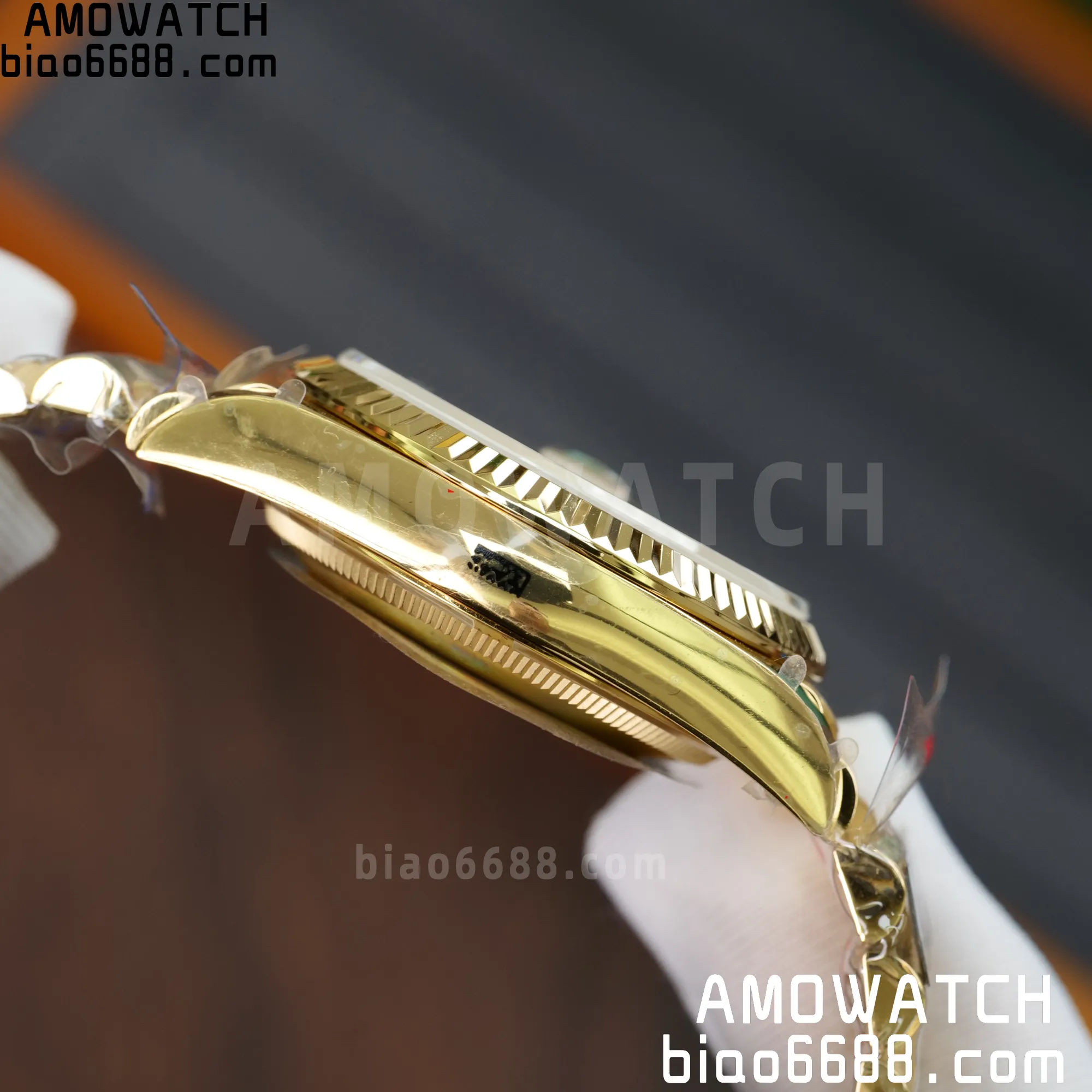 a7cfbb2f57001e7 AMO Watch