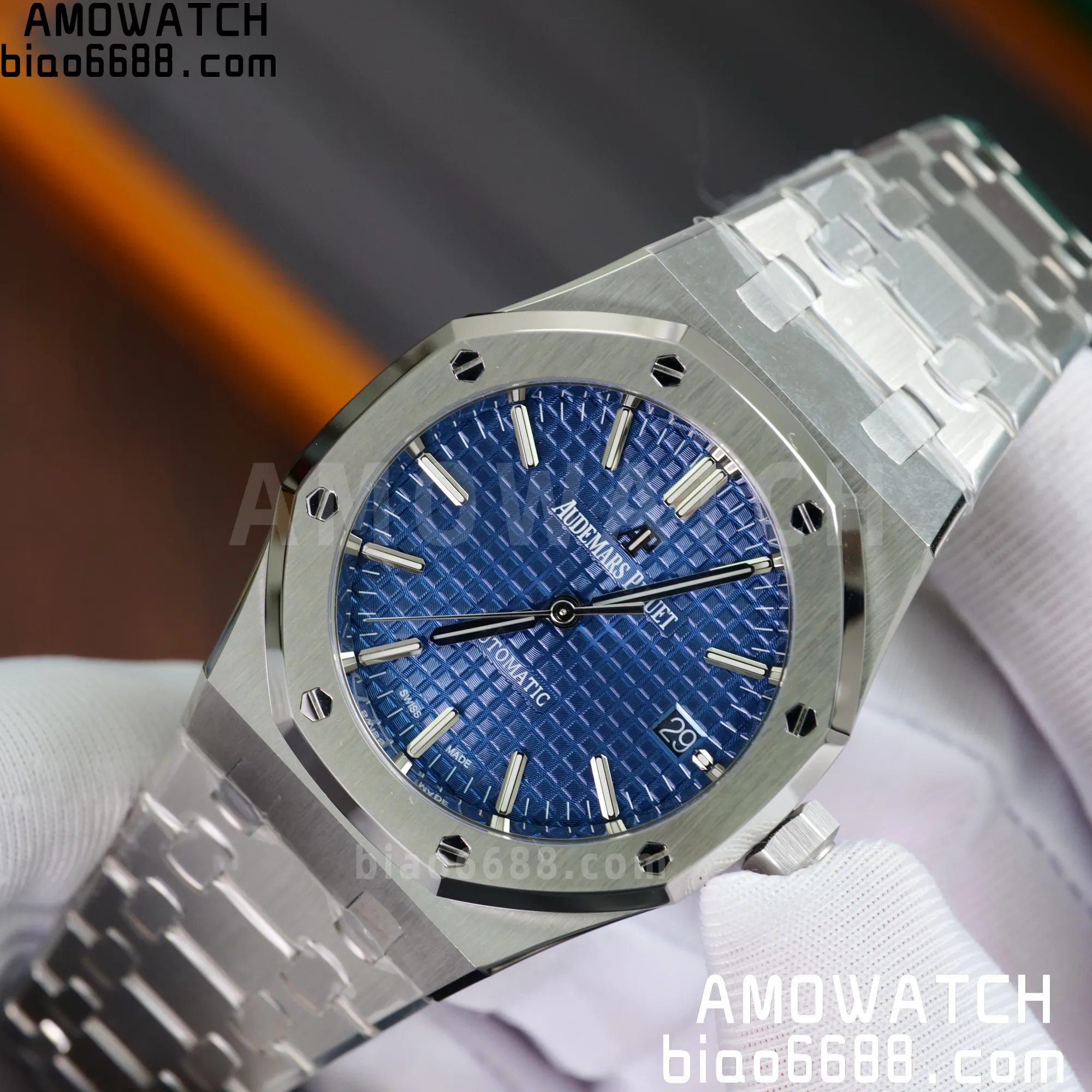 5dd019b5ca44324 AMO Watch