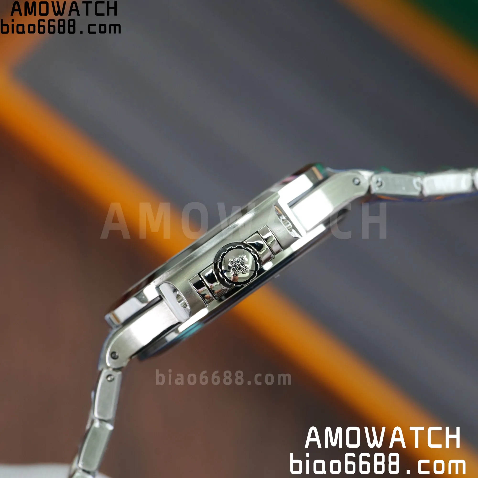 70f0ff8cda5b458 AMO Watch