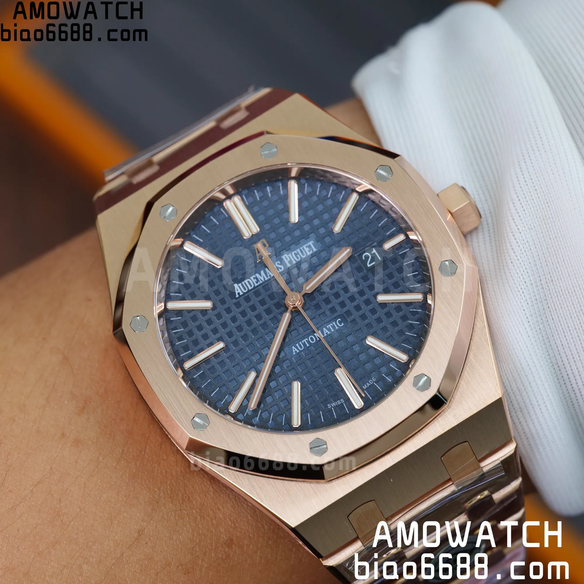 afe7c7df1cad620 AMO Watch