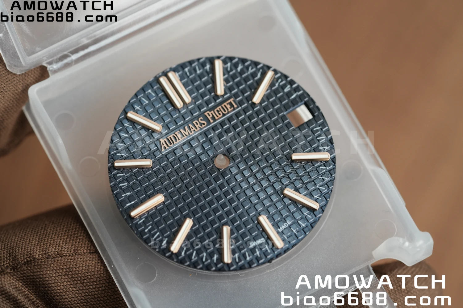 7cccbd0e0497816 AMO Watch