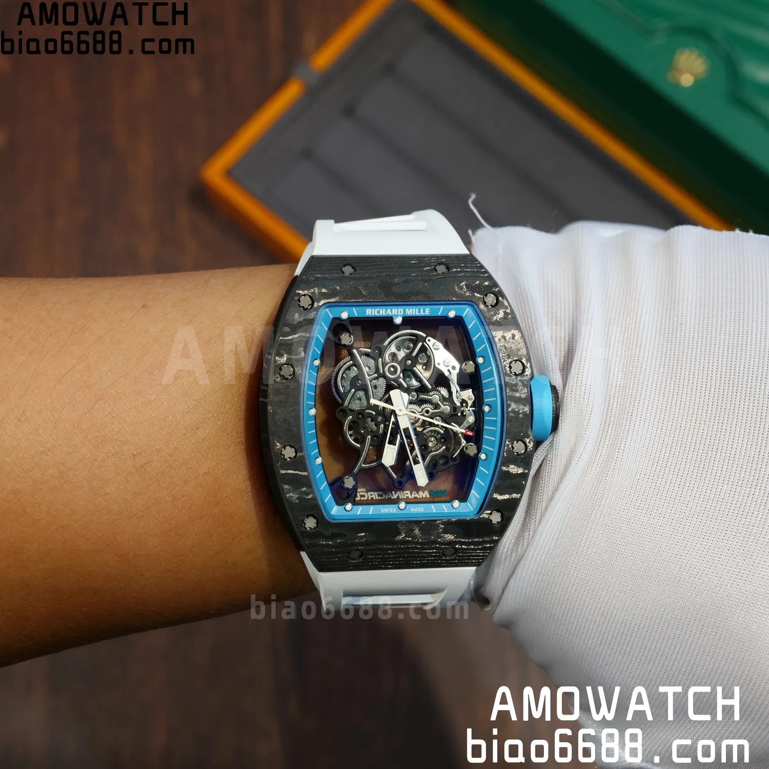 9e028a440de23aa AMO Watch