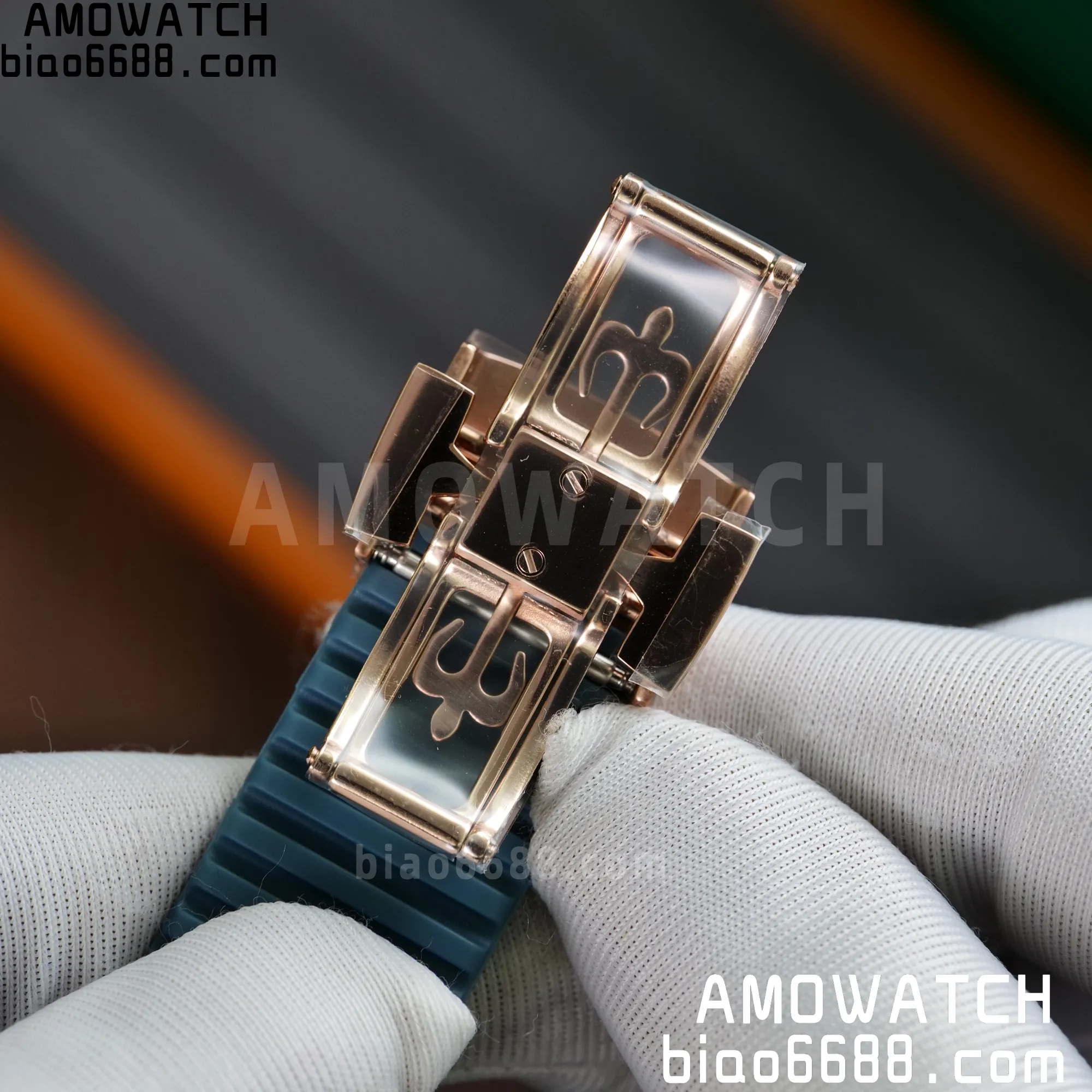 8b48edfc98a8a24 AMO Watch