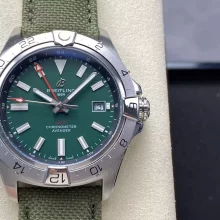 Breitling Avenger Automatic GMT 44 BLS Factory 1:1 Best Edition Green Dial Green Nylon Strap