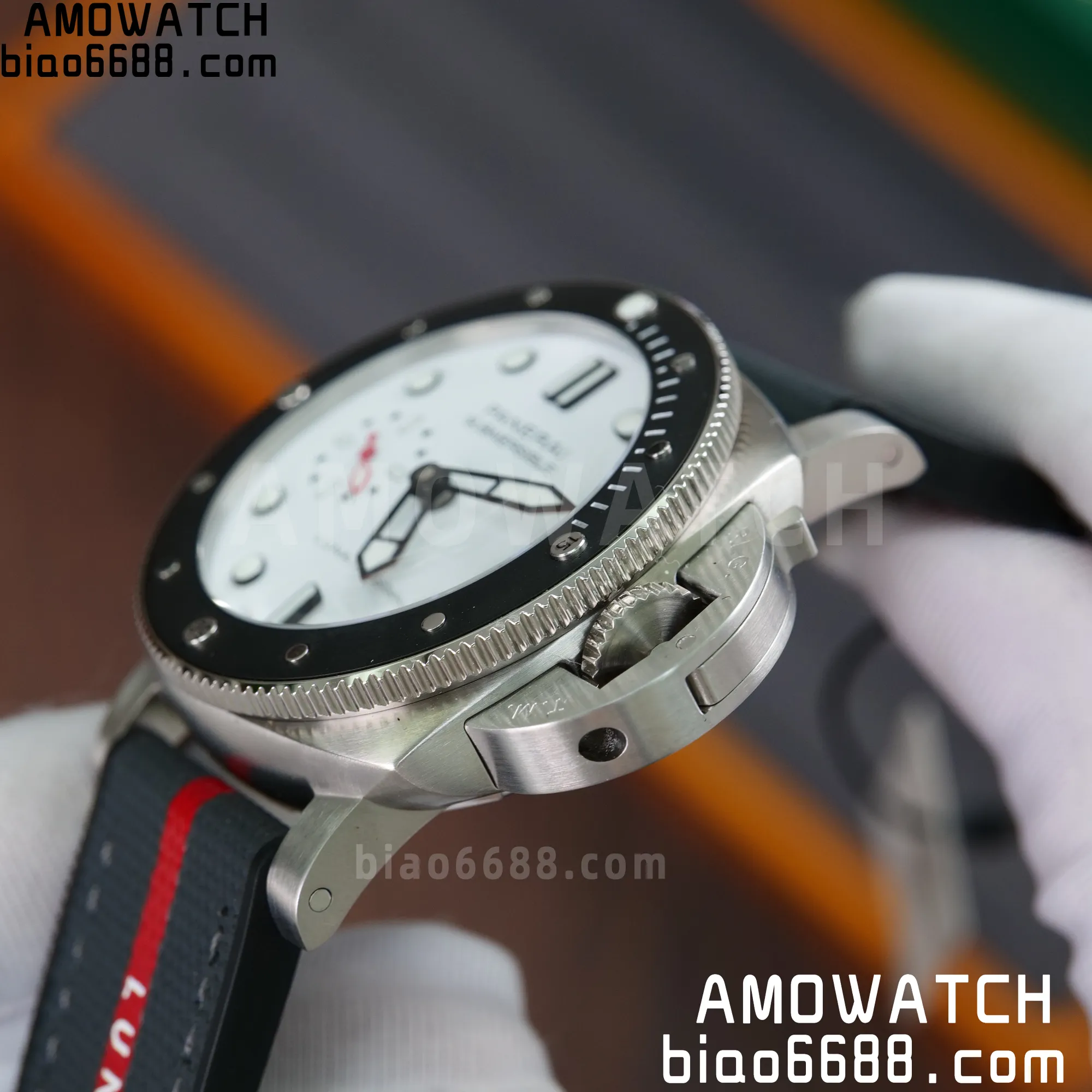 d2a7f941f8f8930 AMO Watch